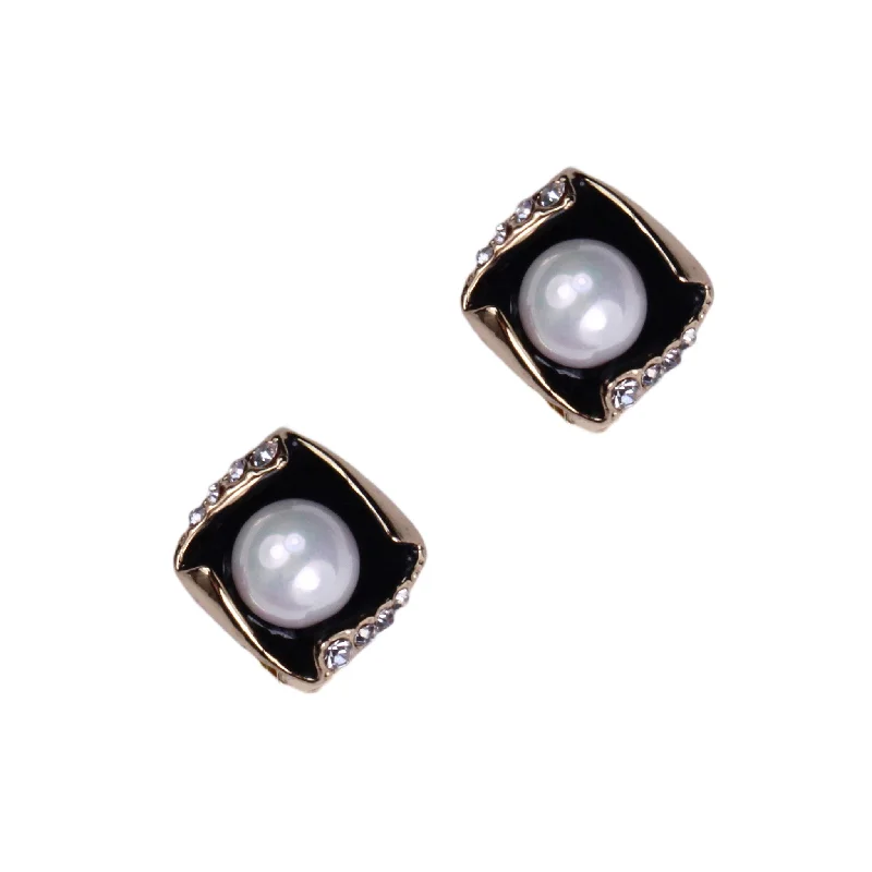 Carmel Pearl Clip Earring (Gold)